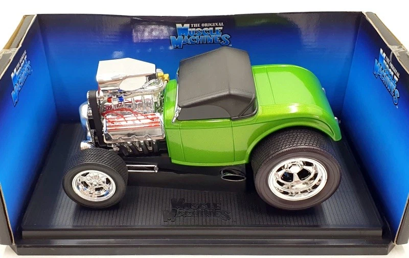 Muscle Machine 1/18 Scale Diecast 61198 - 1932 Ford Roadster - Green - Image 4 of 4