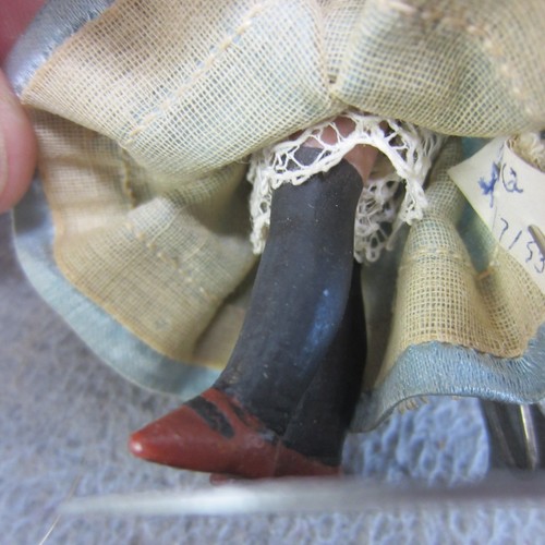 Antica bambola tutta bisque 3" braccia mobili gambe testa occhi vetro armadio mignonette - Foto 7 di 12