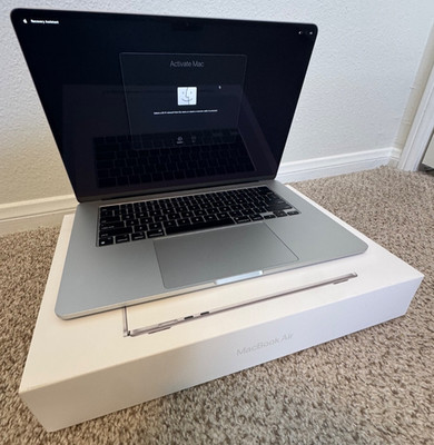 Excellent Apple MacBook Air 15.3'' 256GB SSD 8 GB RAM M2 Laptop MQKR3LL/A (2023)