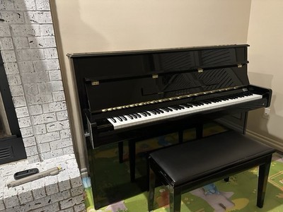 Samick upright full size Piano