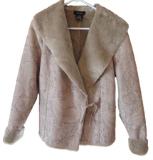 Eivissa Women's Faux Suede with Faux Fur Lining and Trim Size Medium EUC