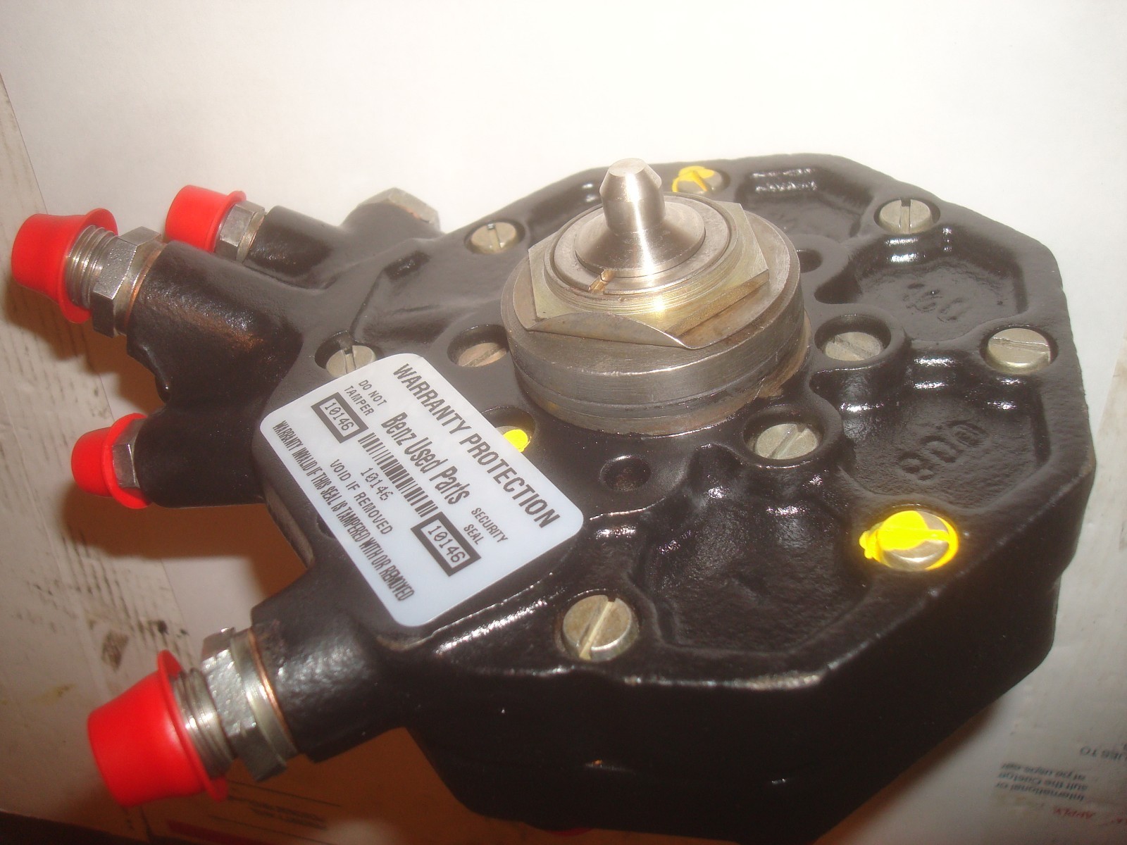 Mercedes 107 Fuel Distributor 0438100012 450SL 450SLC 450SEL 450SE w116