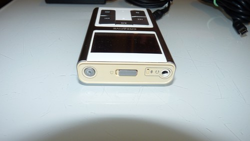 Reproductor multimedia digital Creative Zen elegante Photo 20 GB (blanco/plateado) - Imagen 13 de 23