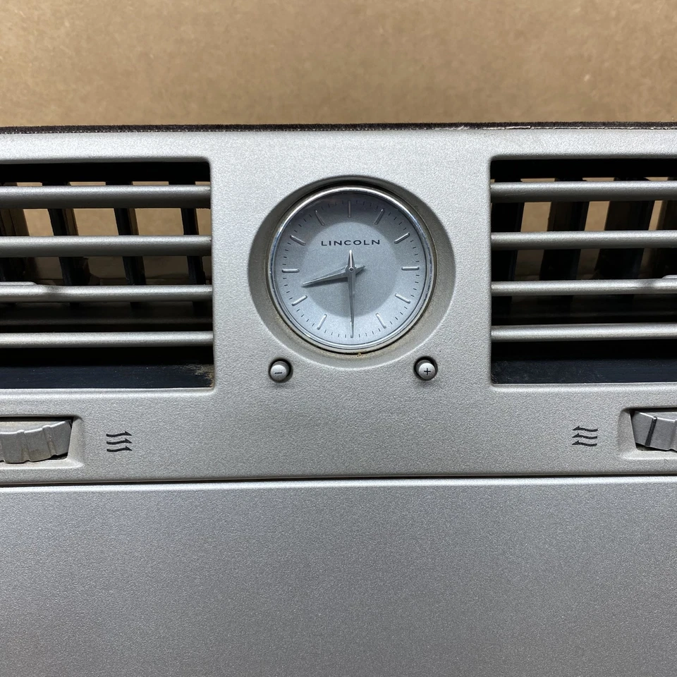 2003-2006年林肯领航员仪表板收音机交流气候控制挡板带通风口原始设备制造商 — 第 2/4 张图片