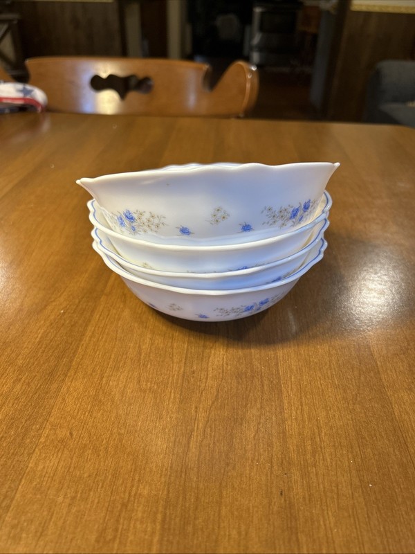 Arcopal France Romantique 6.25" Soup Bowls Scalloped Edge Blue Floral Set Of 4