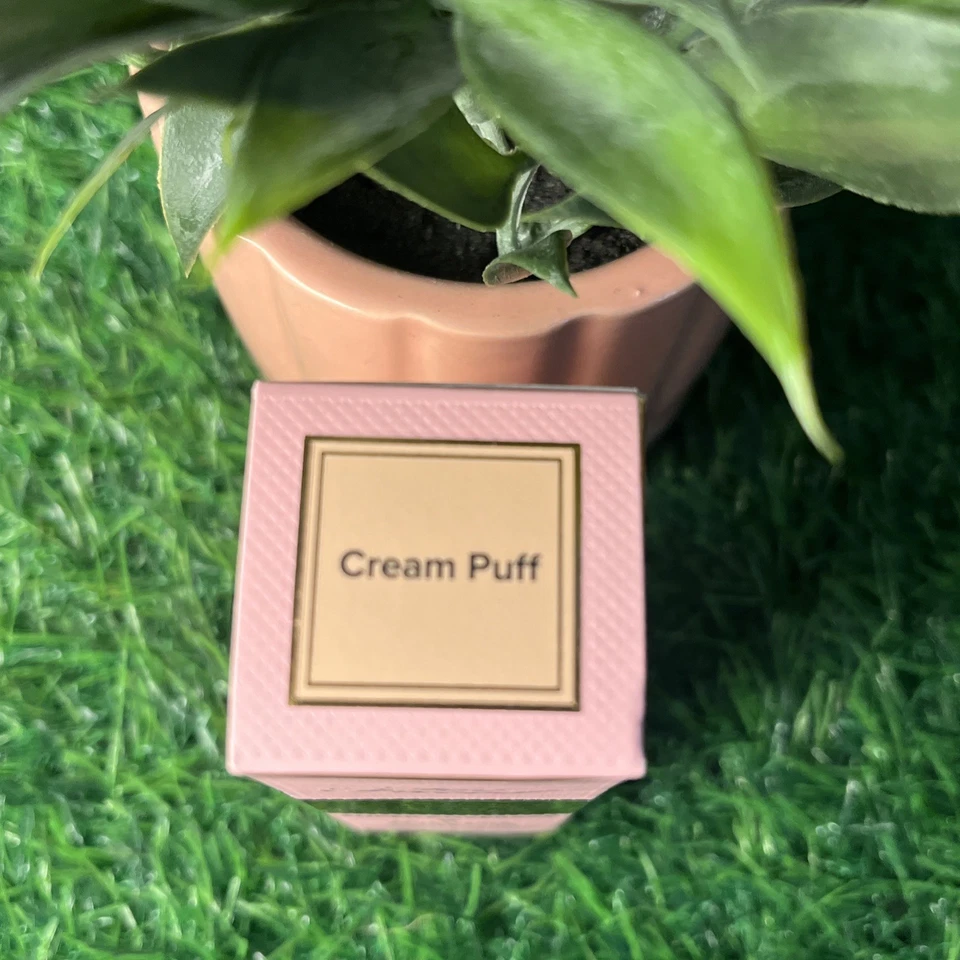 Corrector de escultura multiuso Too Faced Born This Way súper cobertura Foto 3 de 3