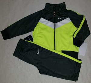 tuta nike bambino 1 anno