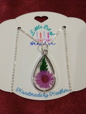 Real Pressed Flower Pink Daisy In Resin Pendant Necklace