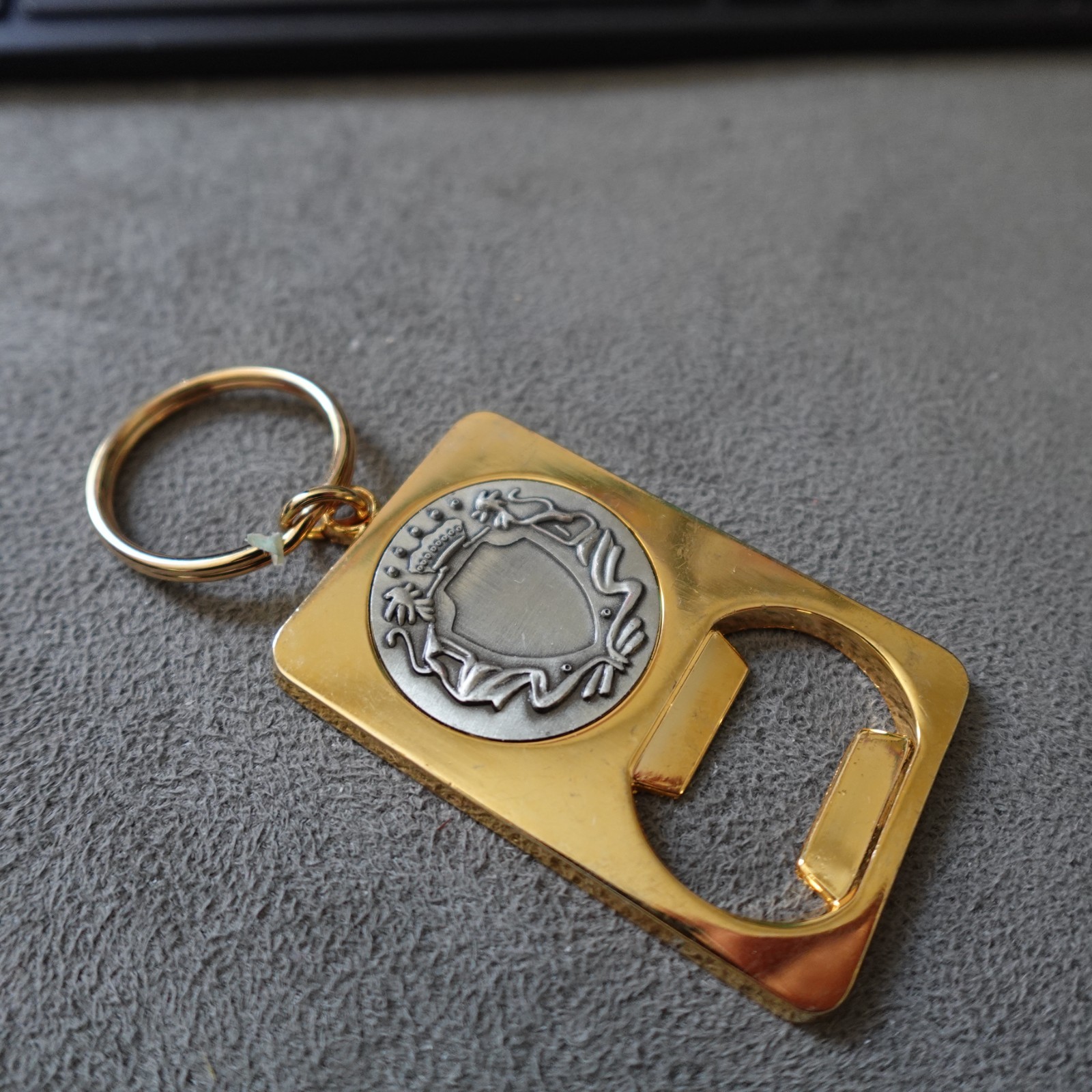 Bottle Opener Keychain Gold Tone Metal Novelty Destination Travel