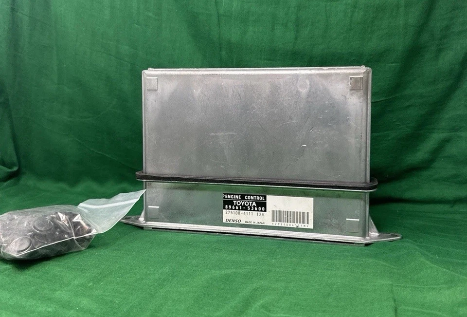 LEXUS GS Engine Control Unit 89661-53600 275100-4111 Lexus Denso - Image 2 of 4