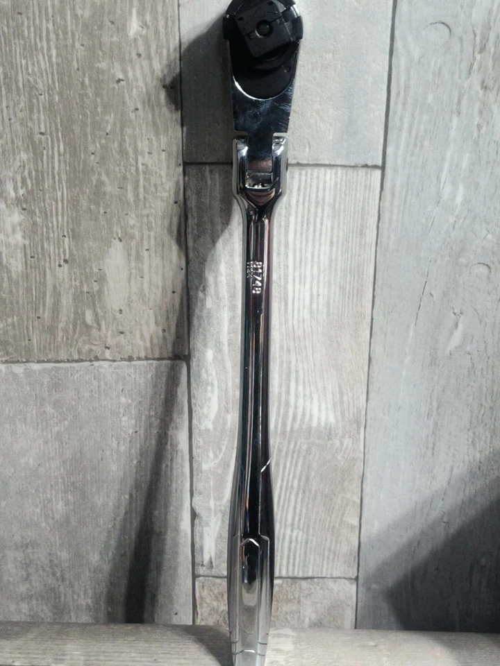 Kobalt 90-Diente 1/2-in Accionamiento Pulido Completo Mango Cabeza Flexible Trinquete Foto 3 de 3