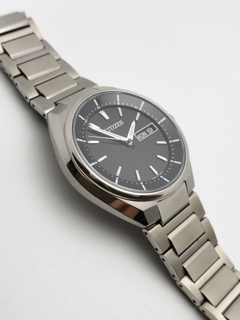 Citizen Atessa H100-R007556 Analog Solar Men Popular Model! Radio