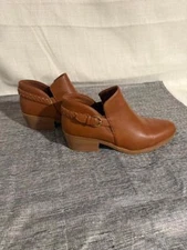BARETRAPS PALMER ANKLE BOOTIES WOMEN'S SIZE 7.5 WALNUT BLOCK HEEL BUCKLE SLIP ON
