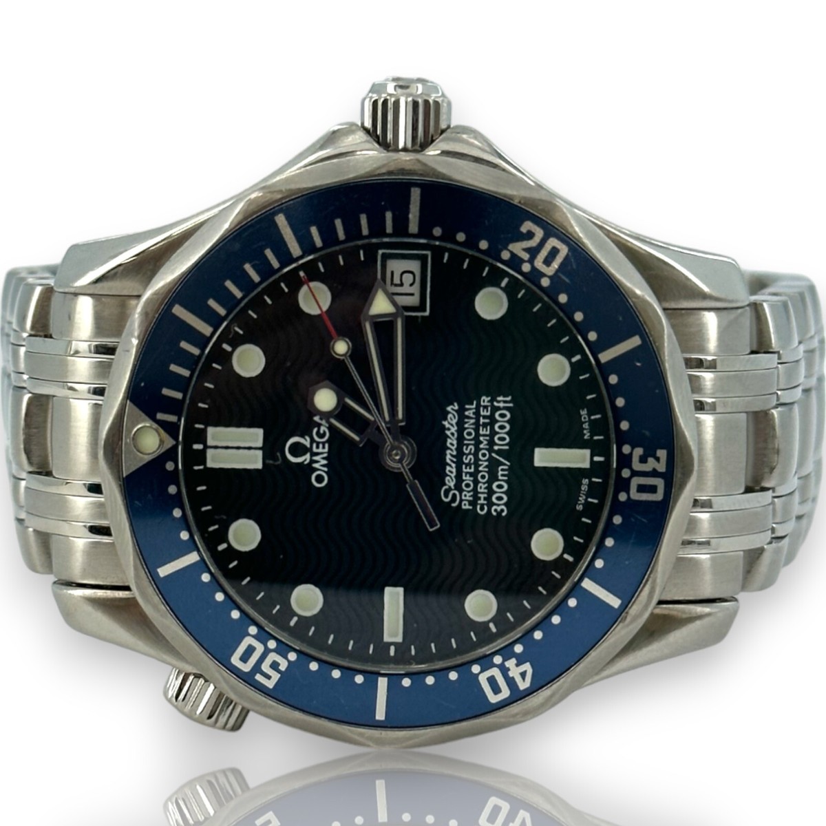 オメガ　写真集　 FROM SEAMASTER TO SEAMASTER IN PICTURES: Omega Releases Collector's Photo Tribute To The