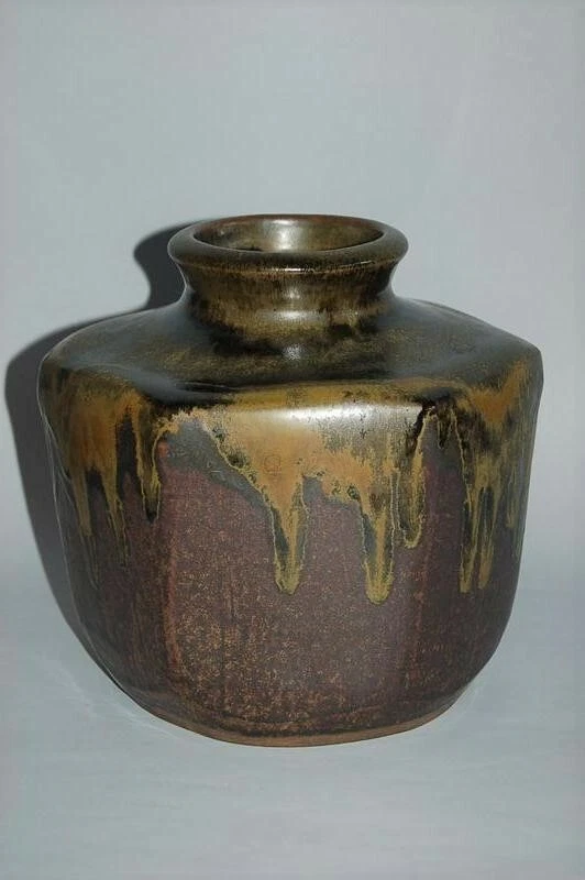 Tarro de almacenamiento para Asakura sansho, gres con esmaltes de polvo de té goteando, Japón Foto 2 de 4