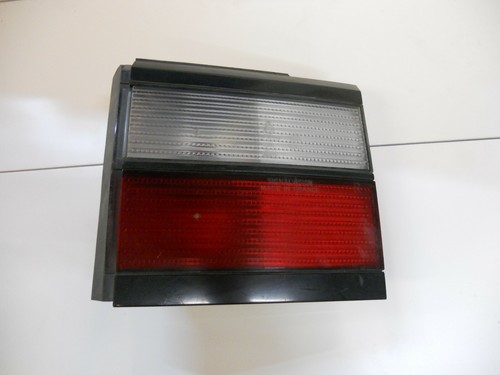 1 Rücklicht rechts innen gebraucht 333945108 für VW Passat 35i