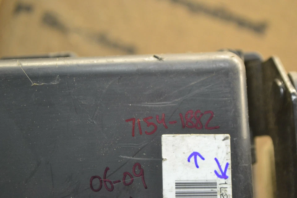 Ford Fusion Mercury Milan 2006-2009 caja de fusibles unidad de relé módulo 71541882 895-8d4 Foto 2 de 4