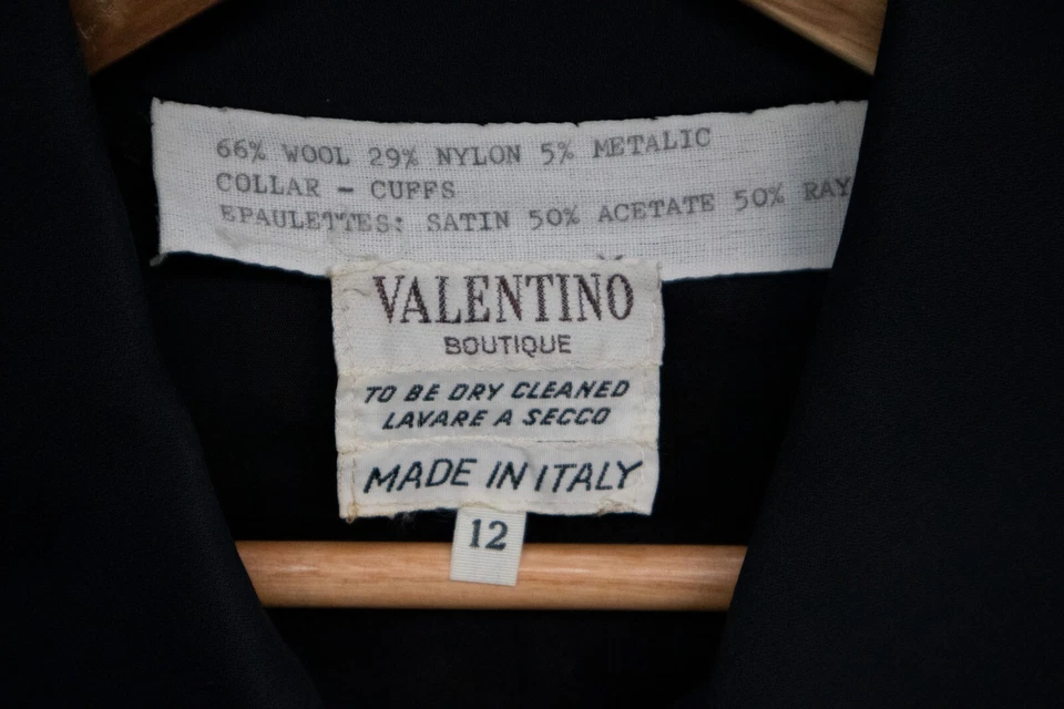 Top vintage años 70 VALENTINO Boutique diamante negro abotonado talla 12 lana Italia Foto 2 de 4