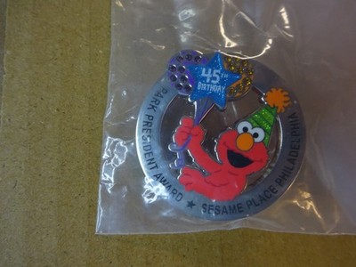Sesame Place Philadelphia Elmo 45th Anniversary Park President Award Pin 2025