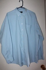 Jos A Bank Traveler's Size XL Men’s Shirt L/S Cotton Light Blue & White Plaid