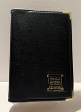 Webster s New World Dictionary Modern Desk Edition Leather 1968