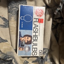 GE 5B Flashbulbs Bulbs, Box of 12 - Blue/White, Clear White Light