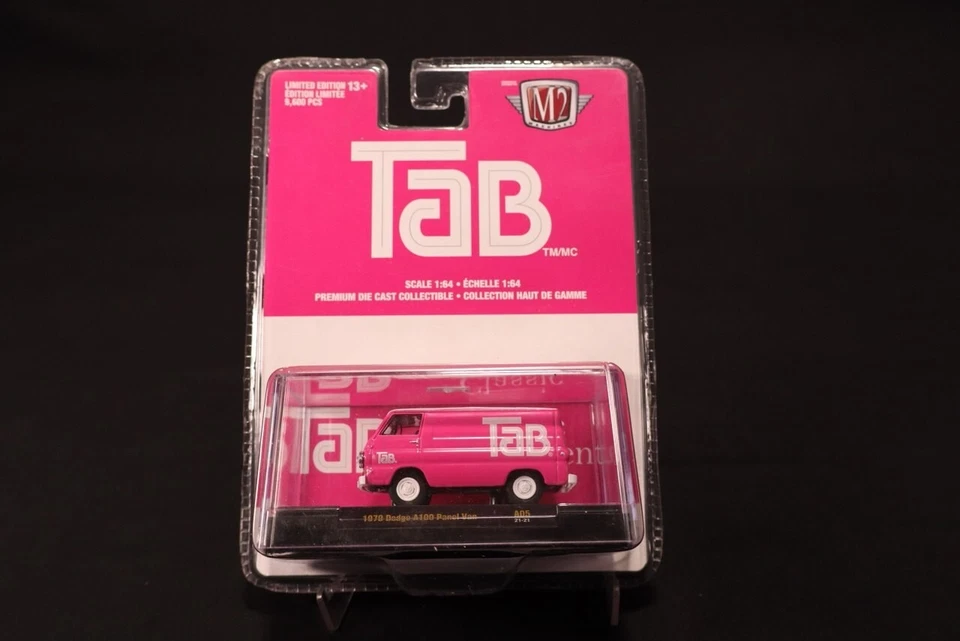 M2 Machines Special Order Paint Color: PINK and More PINK CARS (LOT OF 9) - Imagem 4 de 4