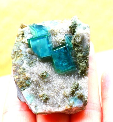 92.9g  Natural  Blue Green Phantom Cubic fluorite crystal mineral specimen/China