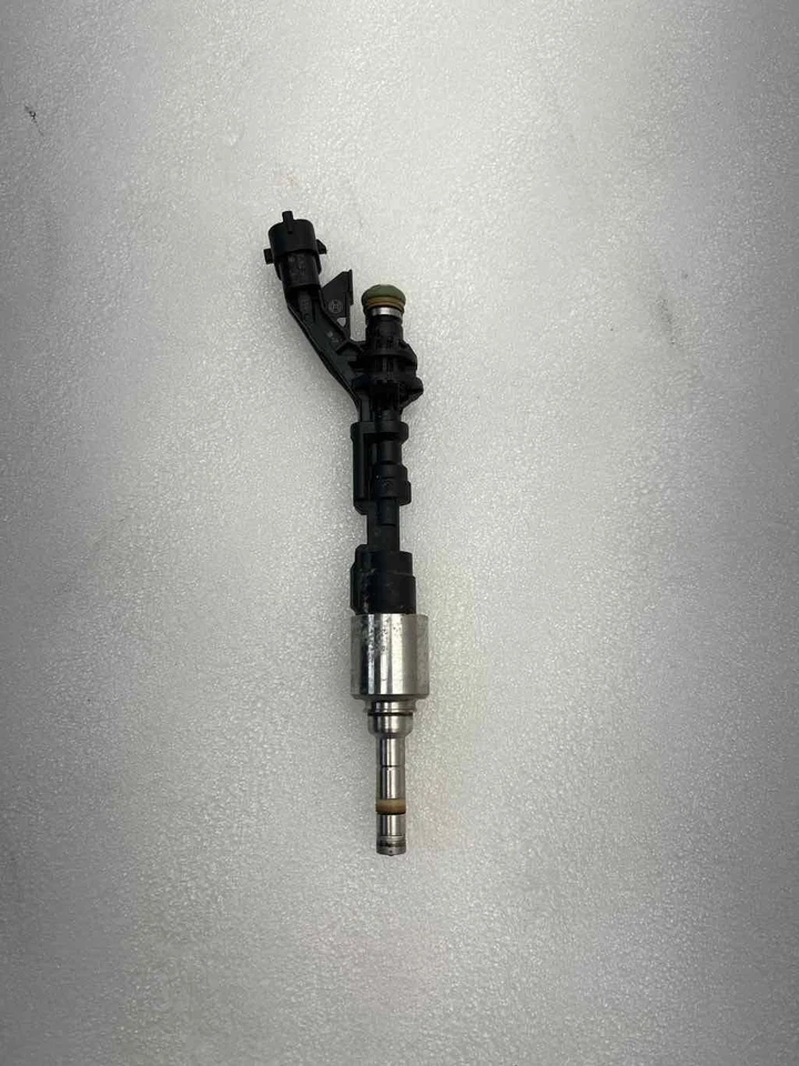 Inyector de combustible Jaguar F-Type 2014-2020 - 3,0 L OEM C2D55182 Foto 2 de 4