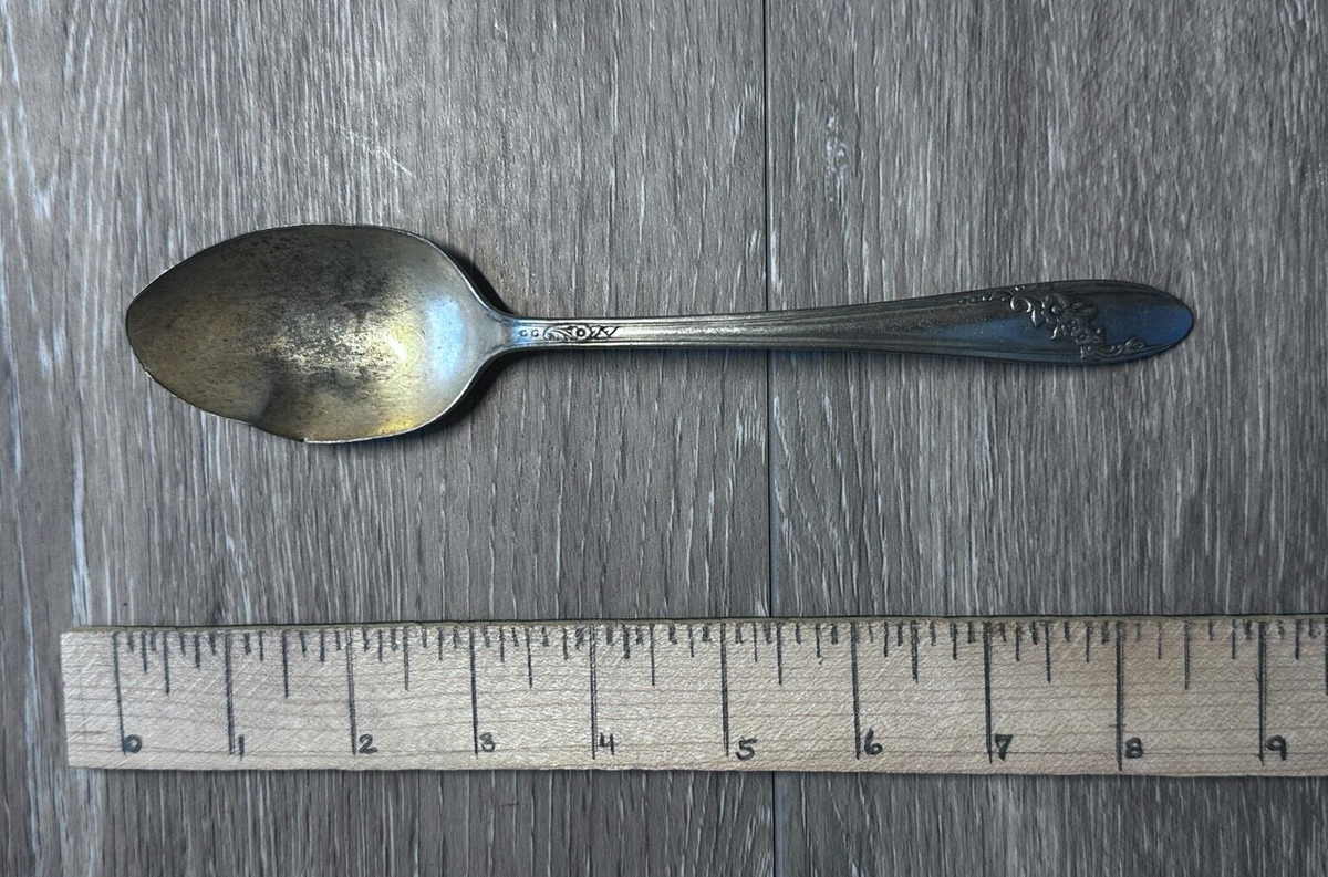 【Oneida】パフェスプーン クリームソーダスプーンQueen Bess II USED Oneida Community Tudor Plate QUEEN BESS II 1946 Solid Serving