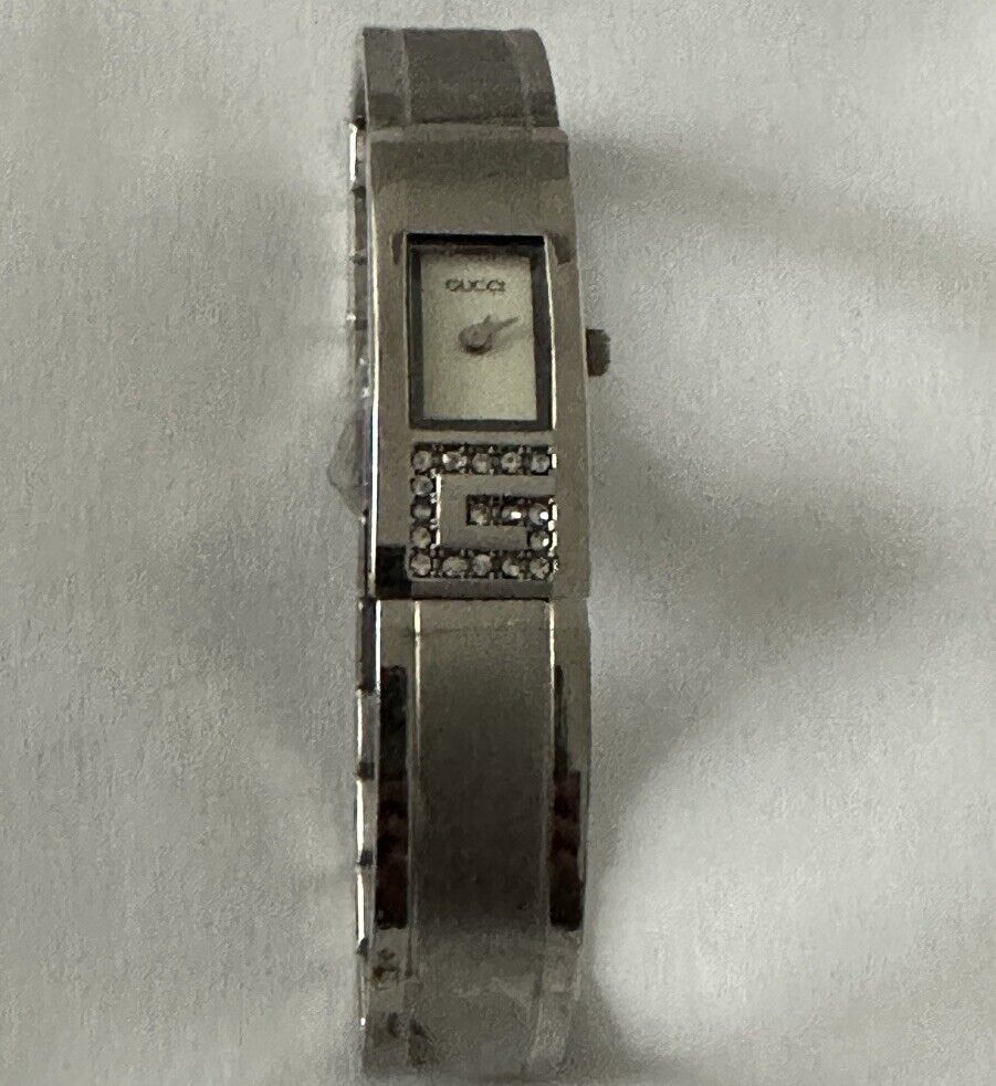 Gucci 2200 M Wrist Watch 33mm Stainless Steel & Leather for Gucci 2200 M Wrist Watch 33mm Stainless Steel & Leather for