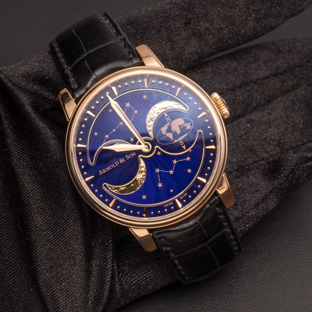 Arnold & Son Watch Perpetual Moon 18K Gold Limited 42mm Blue