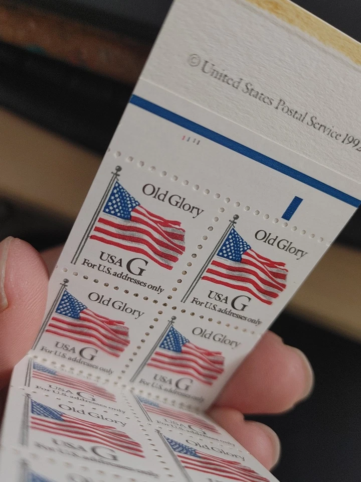 US Stamps - 1994 G Rate BK220 (32c) Sc 2883a pane MNH p# 1111. Free ship! - Image 3 of 3