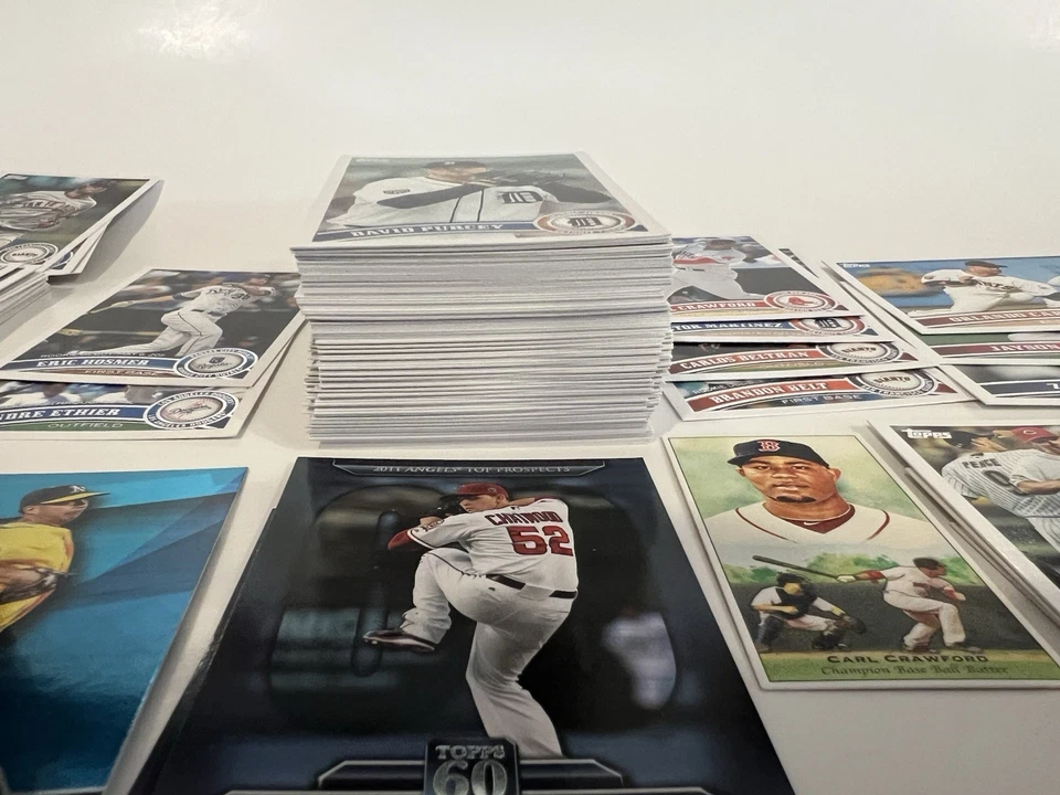 2011 Topps Update Lot Of 150+ Cards W HOF, RC And Parallels. Look! - Image 4 of 4