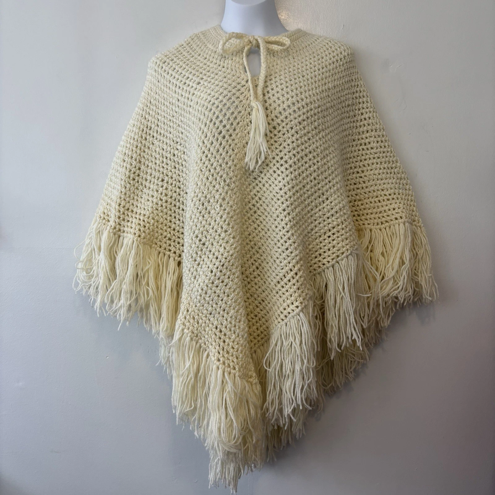 Vintage Handmade Cape One Size Open Knit Ivory Fringe Trim Triangle Cream