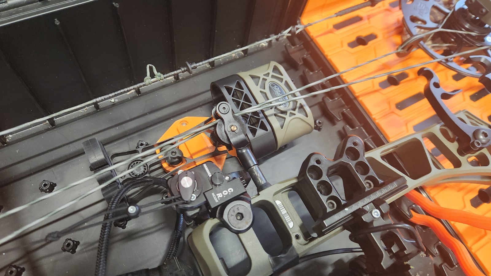 Mathews Web HD Series Quiver Holder for Flambeau Formula Bow Case Accessories