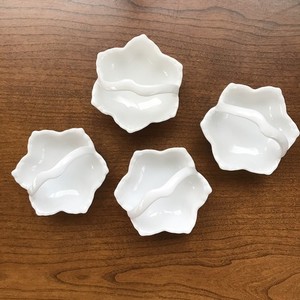 Vtg Rynne’s China White Porcelain Trinket Dish Ring Holder Handle Japan Set of 4