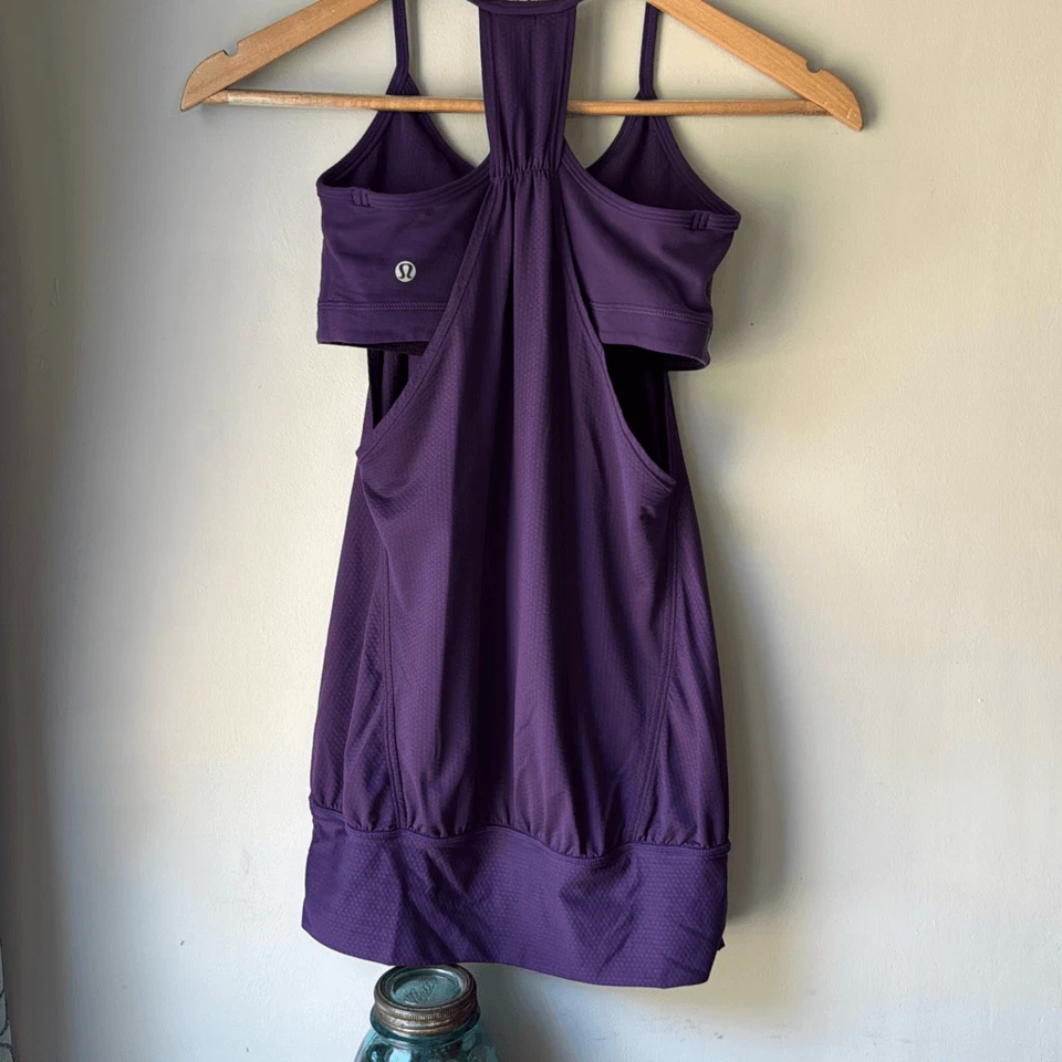 Camiseta sin mangas Lululemon No Limits mujer talla 4 púrpura tiras gimnasio entrenamiento atlético Foto 3 de 4