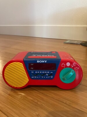 VINTAGE MY FIRST Sony ICF-C6000 Alarm Clock & AM/FM Radio Red/Blue