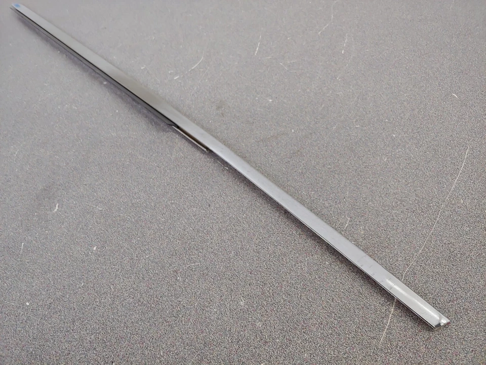 NICE USED ORIGINAL PORSCHE 911 912 CHROME L DOOR UPPER HORIZONTAL TRIM 65-67 #5 — 第 4/4 张图片