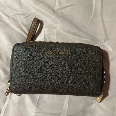 Michael Kors Jet Set Women's Travel Continental Wristlet Wallet