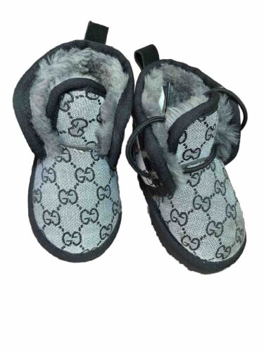 Ugg Kids GUCCI  size 20 Black and Gray