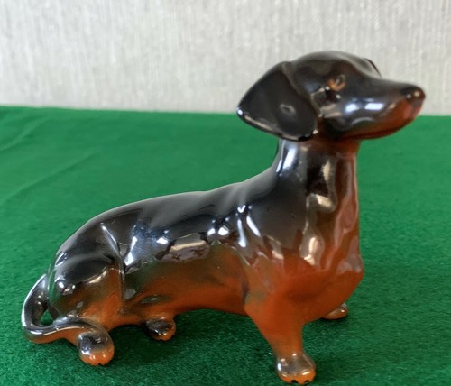  BESWICK DOG DACHSHUND SEATED SMALL MODEL No. 1460 BLACK & TAN GLOSS PERFECT 
