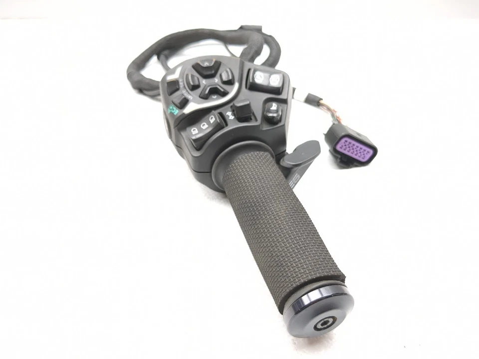Рукоятка управления левой фарой 16-19 Can Am Spyder F3-T SE6 710004731 - Изображение 2 из 4
