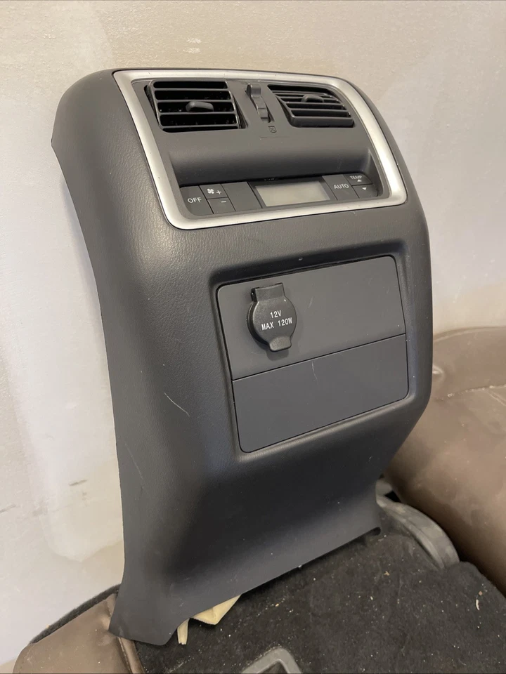 CONSOLA CENTRAL INFINITI QX60 CONSOLA DE VENTILACIÓN DE AIRE TRASERA PANEL DE MOLDURA FINAL OEM Foto 2 de 4