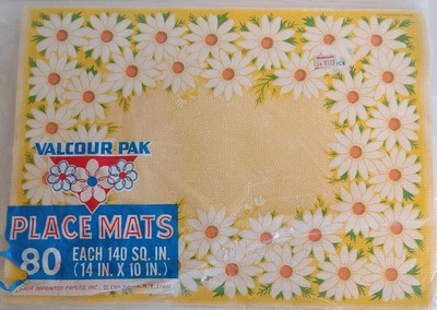 Vtg Valcour Pak Paper Place Mats Daisy Pattern Open Pack Aprox 50 From Woolworth
