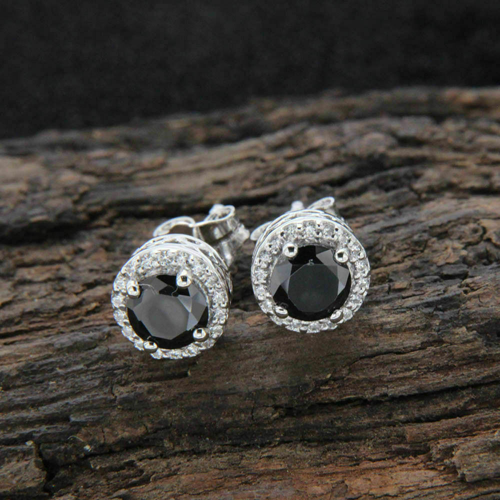 Pendientes redondos de diamantes en blanco y negro de 4 quilates de oro blanc...
