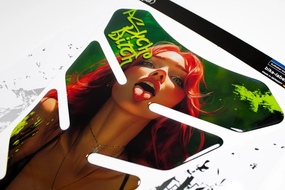Aufkleber 3D Lackschutz Tankpad Psycho B*** sexy Woman Green Red : Form 8 - Bild 2 von 4