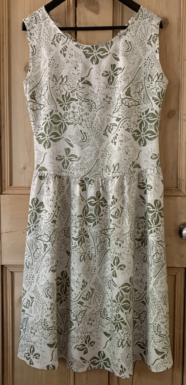 VTG 90s Green Cream Pattern Sleeveless Button Back HONG KONG MIDI dress M 12