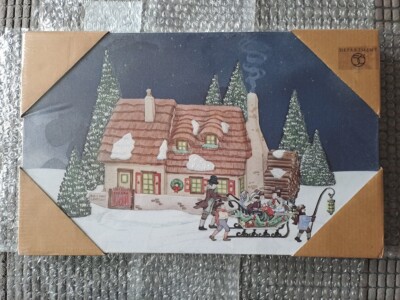 DEPARTMENT 56 2015 WEIHNACHTEN BOB & MARY CRATCHIT FAMILIENHAUS BELEUCHTETE LEINWAND 4046076